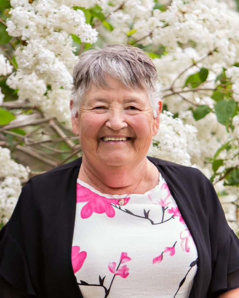 Debra Joyce Hills nee Smart