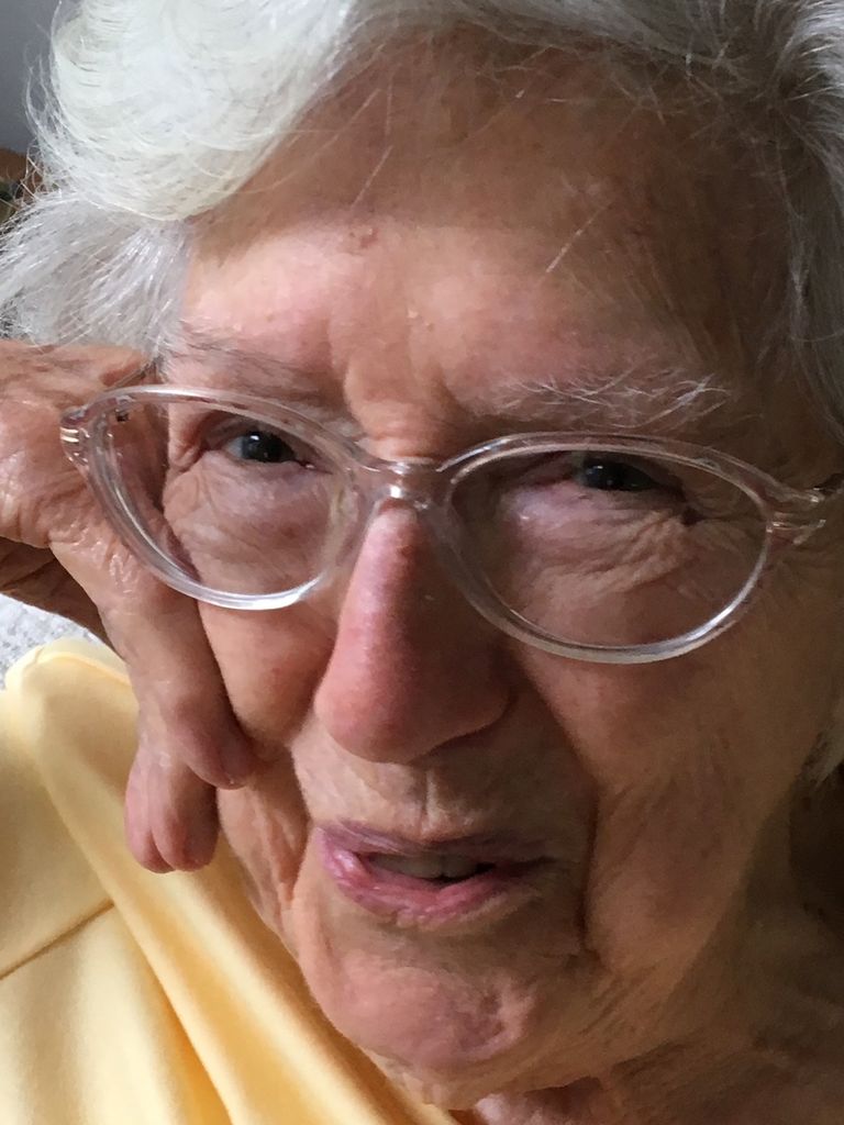 Mary Van Den Bergh Profile Photo