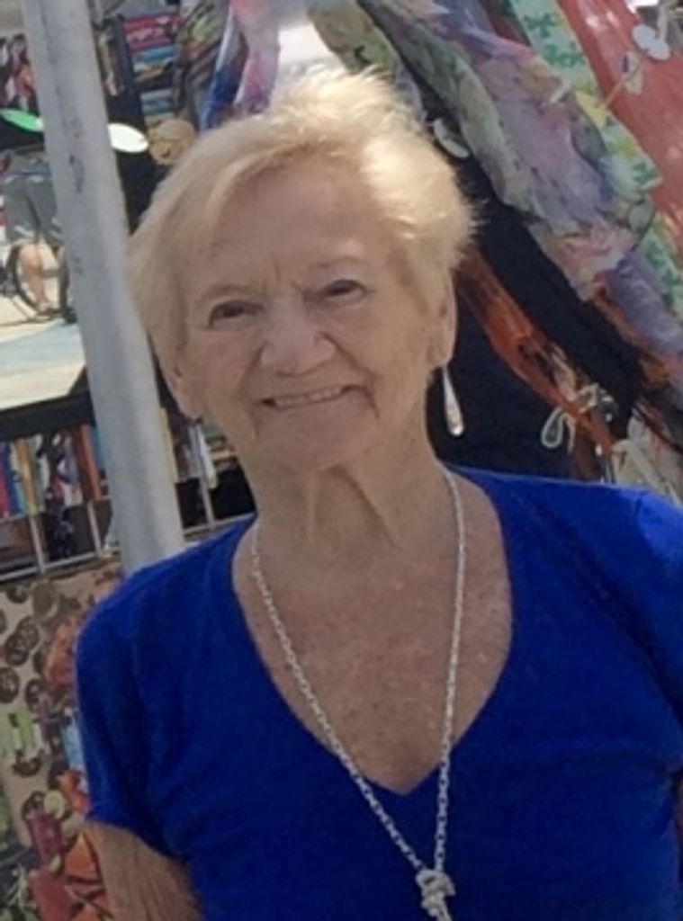 Lorraine Girolamo