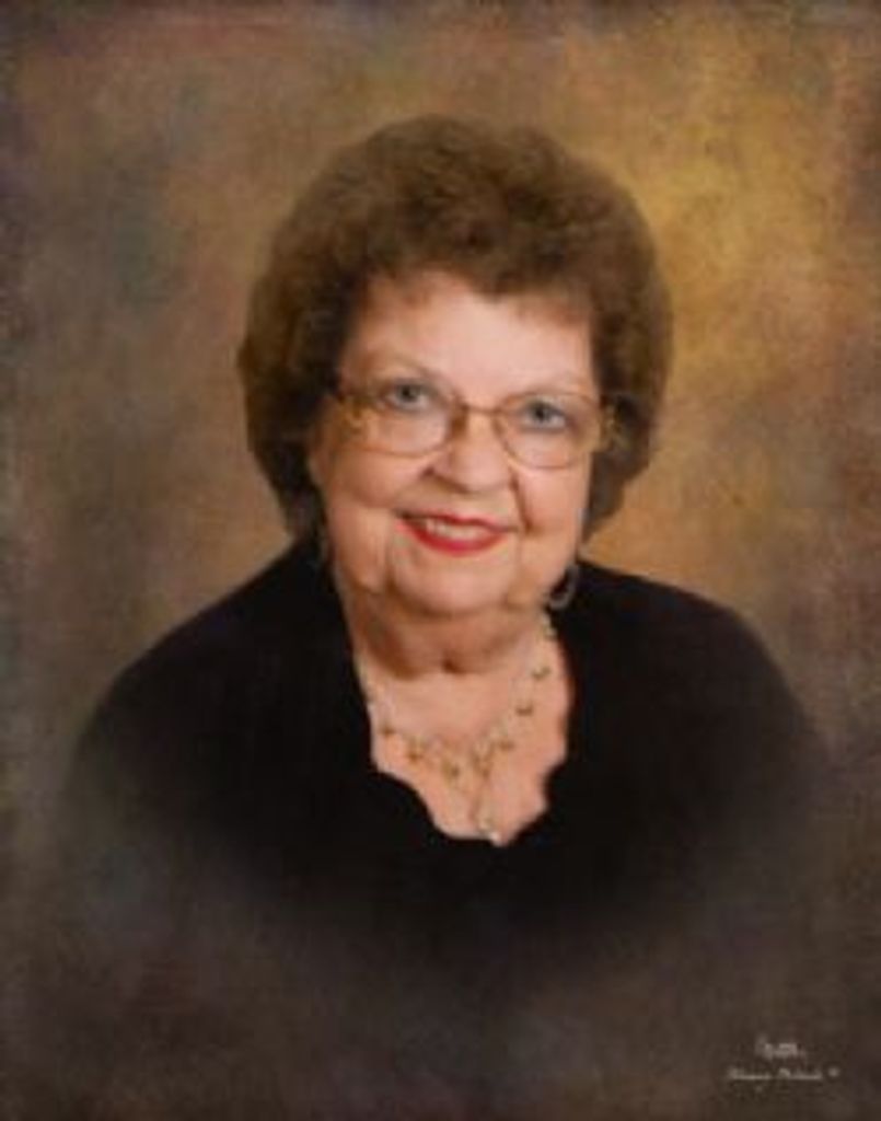 Caroline Bay Profile Photo