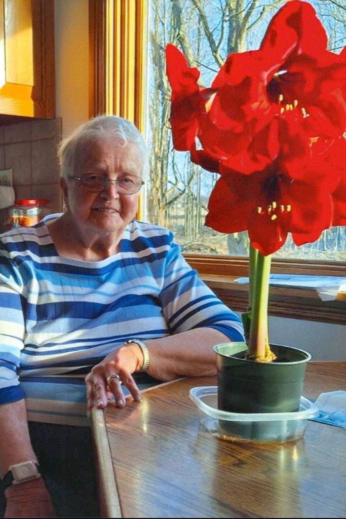 Carolyn Joyce Dezeeuw