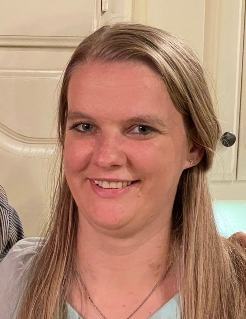 Kelsey Grace Neuzil Profile Photo
