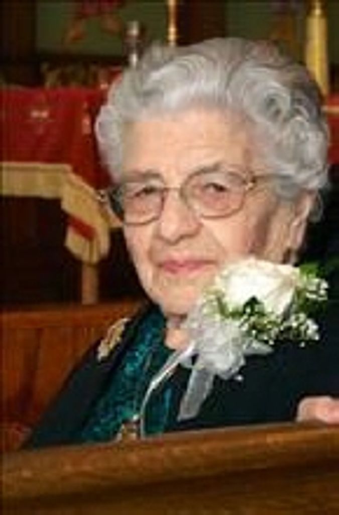 Evelyn Dakuras Profile Photo