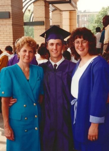 Coleen Milligan photo gallery thumbnail 15 of 52