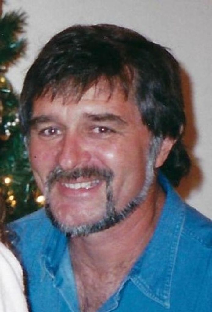 Simon Roper Profile Photo