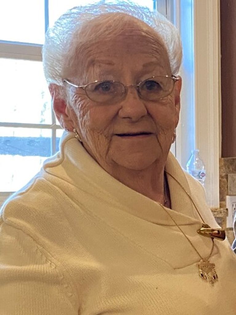 Ella Lepore Profile Photo