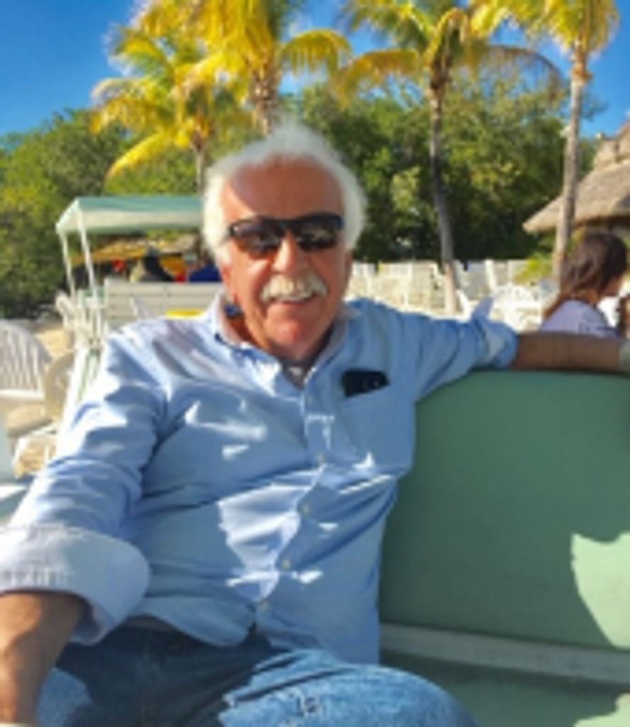 Richard H Malavarca