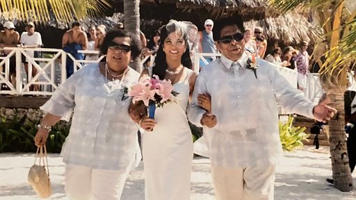 Galileo Casquejo photo gallery thumbnail 38 of 119
