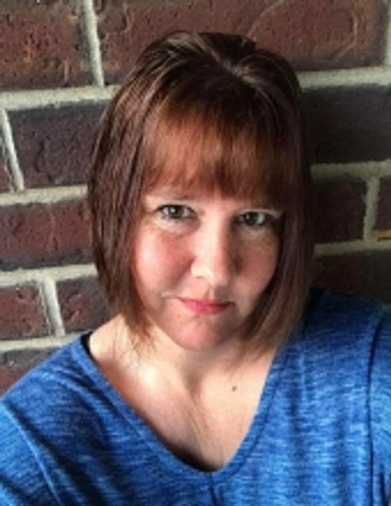 Deana "Dee" Worrell Perlberg