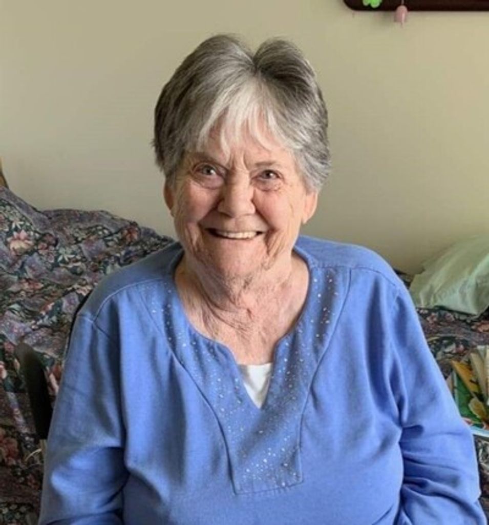 Mae Finch Profile Photo