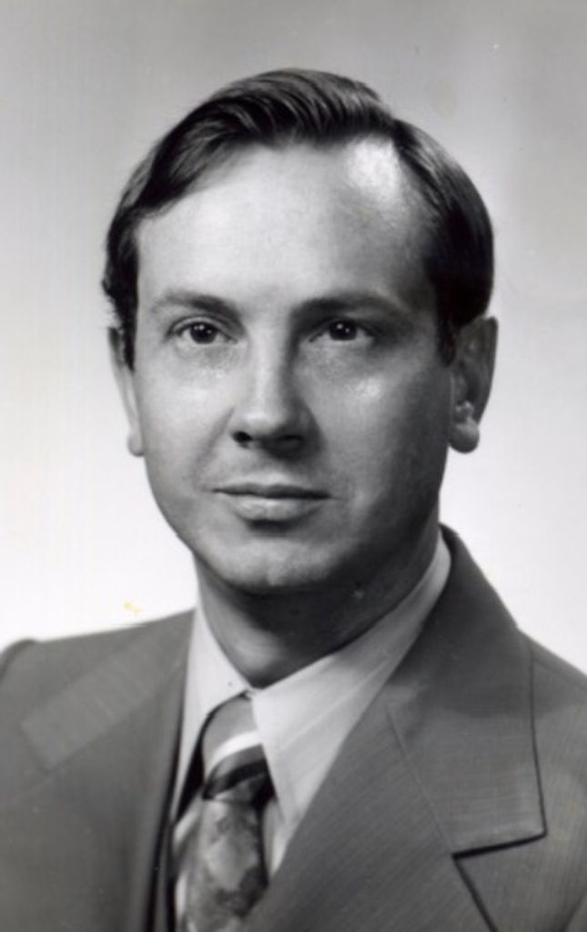 Robert  E. Soderberg Profile Photo
