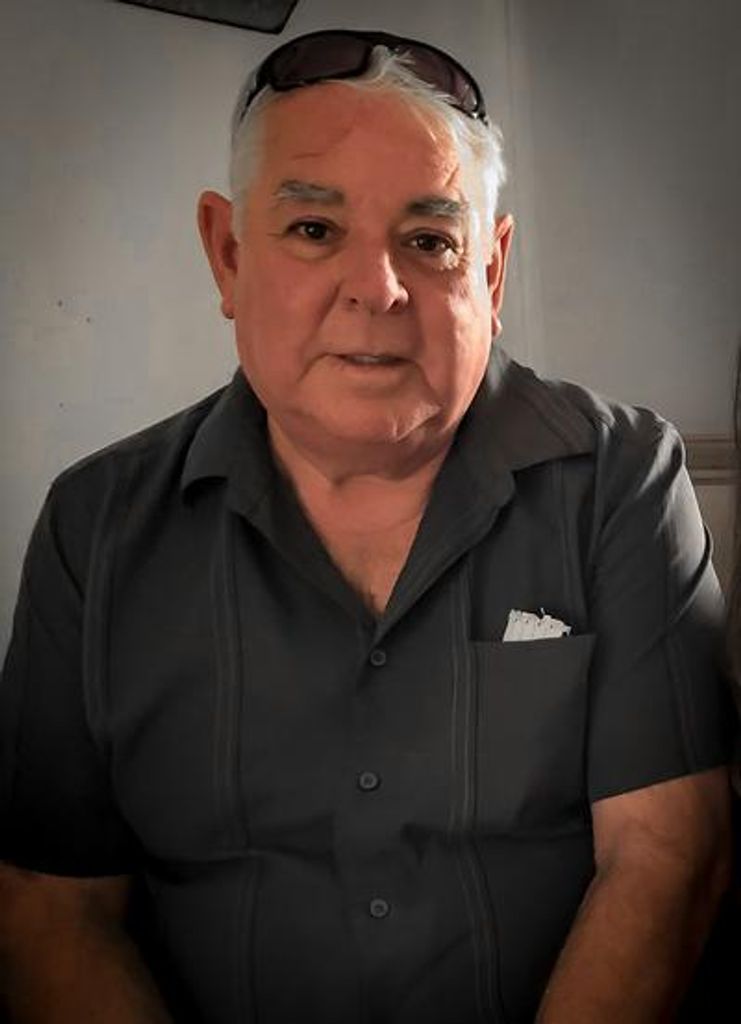 Renato Samuel Plaza Profile Photo