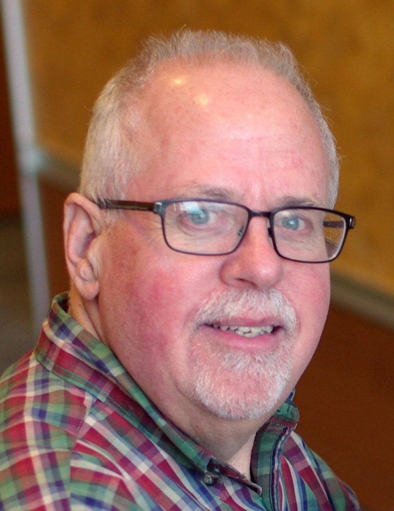 Edward Roe Poush Profile Photo
