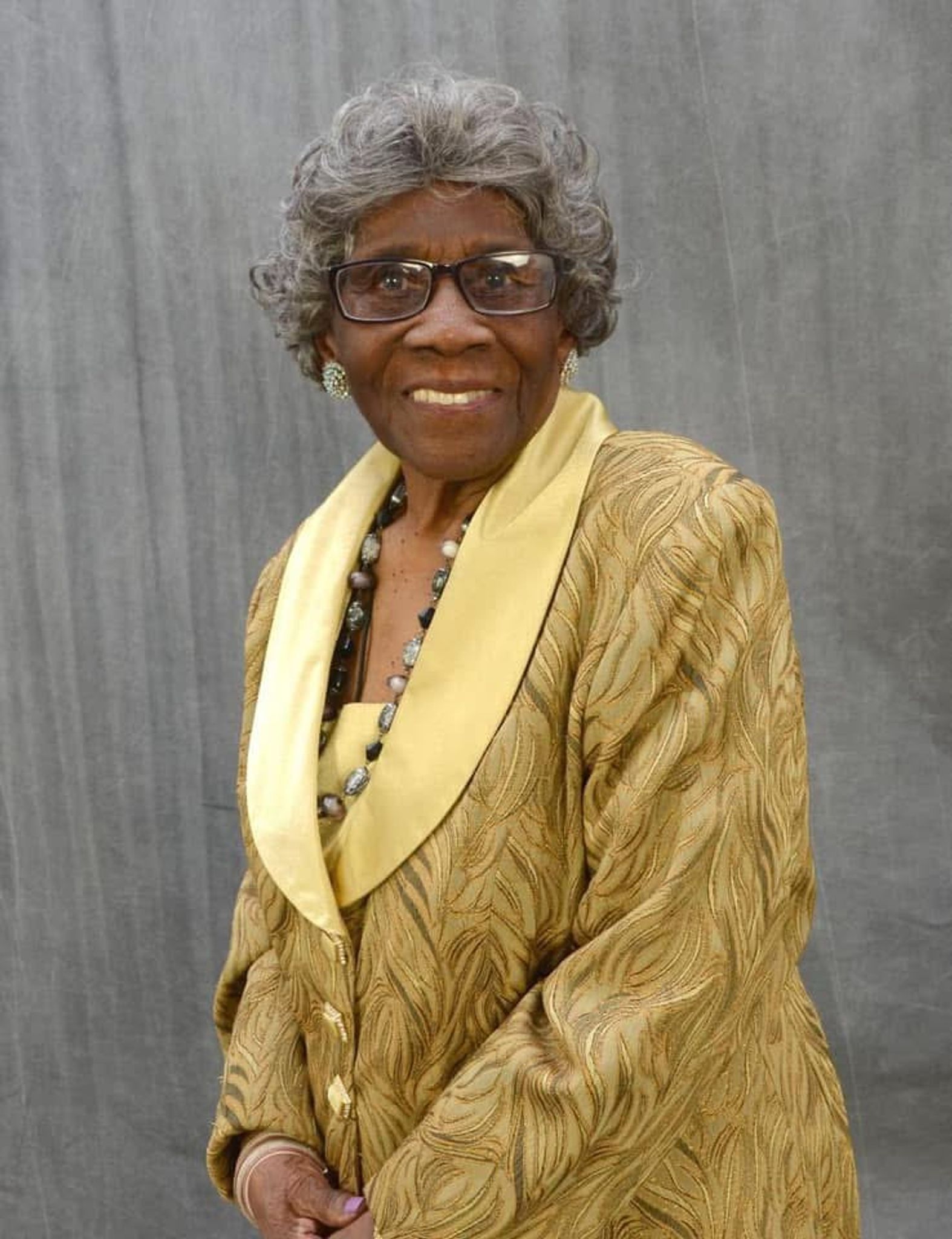 Elizabeth Alexander Obituary August 6, 2025 - Funeraria Alvarez