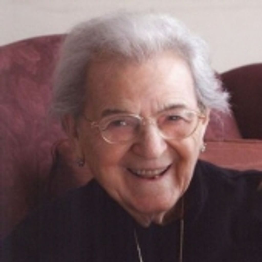 Angela Maria Zuccarelli Salvatore Profile Photo