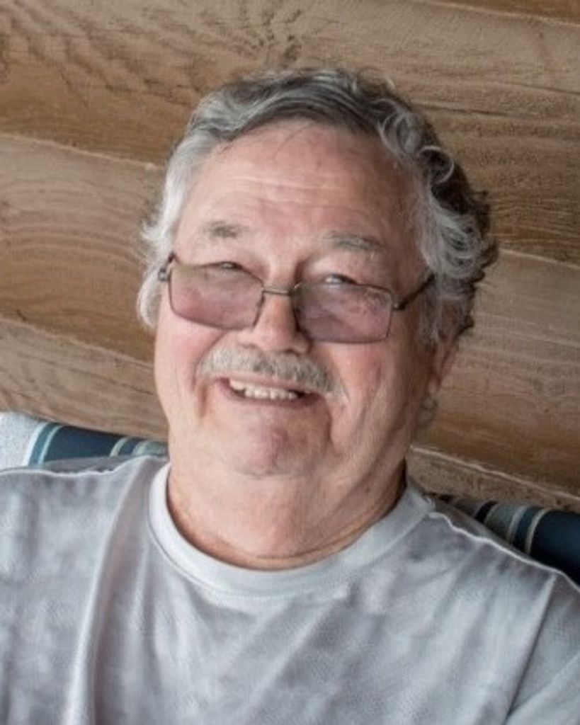 Robert "Bob" Devere Russell Profile Photo