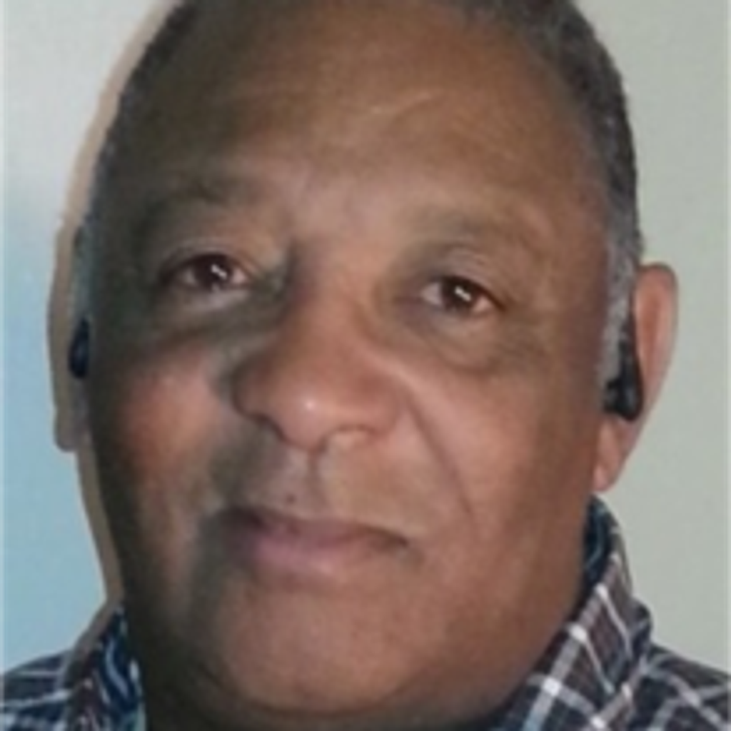 David Lewis Profile Photo