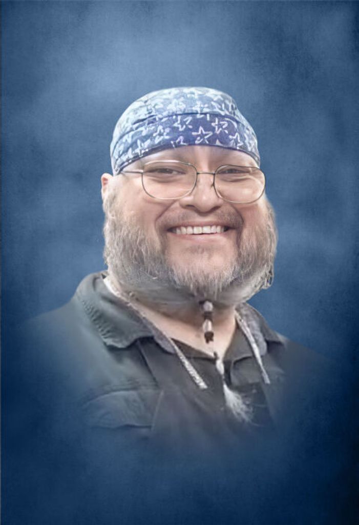 Manuel Flores Profile Photo