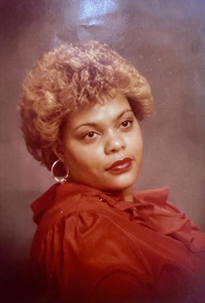 Mrs. Gwenette Gladys Watson Profile Photo