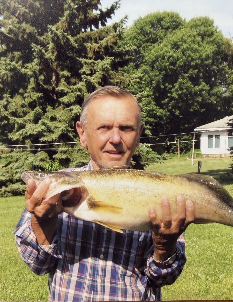 Detlef E. "Eb" Seeger, Jr.