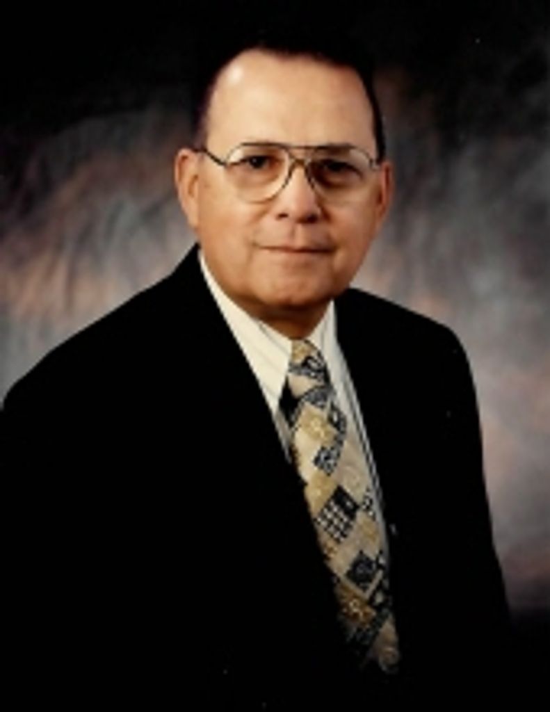 Dr. Walfredo Arturo Magarino, Md