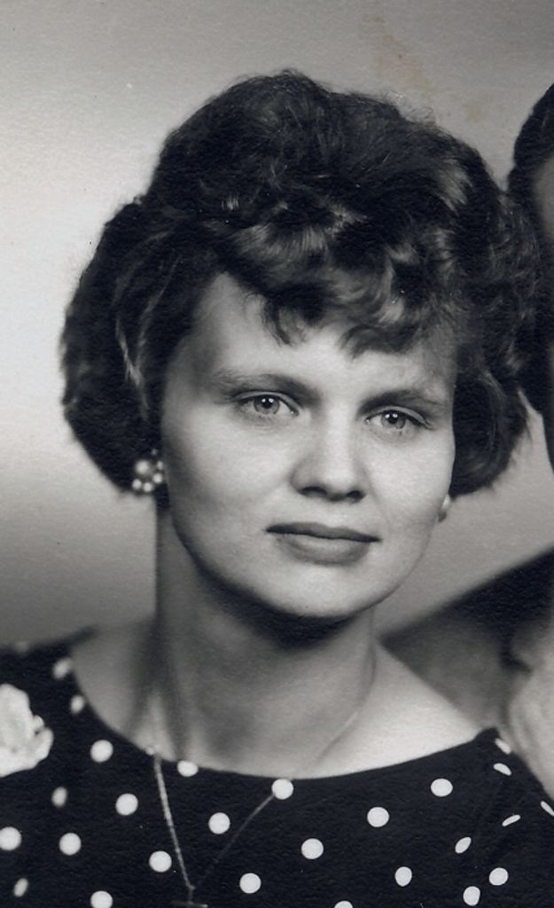Diana Helmers Profile Photo
