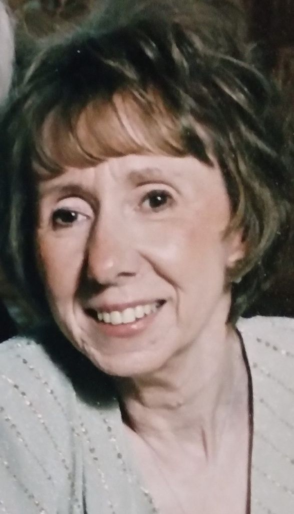 Lynne Tomaszewski Profile Photo