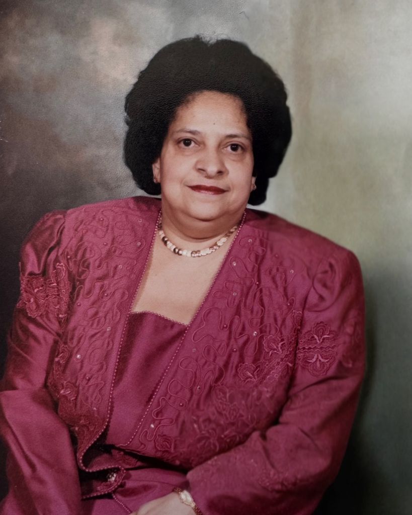 Evelyn Colon Profile Photo