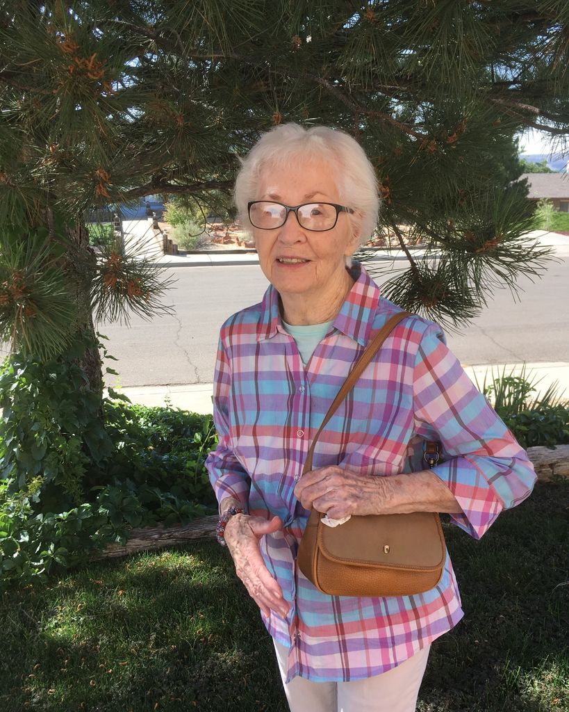 Dorothy Mae Schlotterback