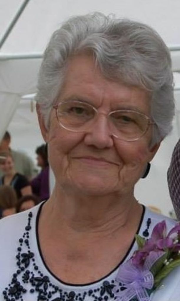 Alice M. (Moore)  Curren