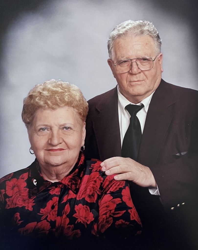 Carolyn O. (Uhrich)  Milano