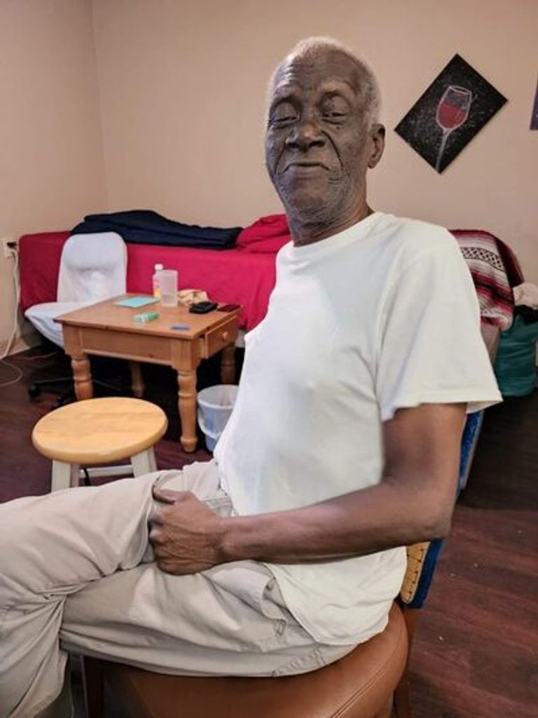Harry Davis Profile Photo
