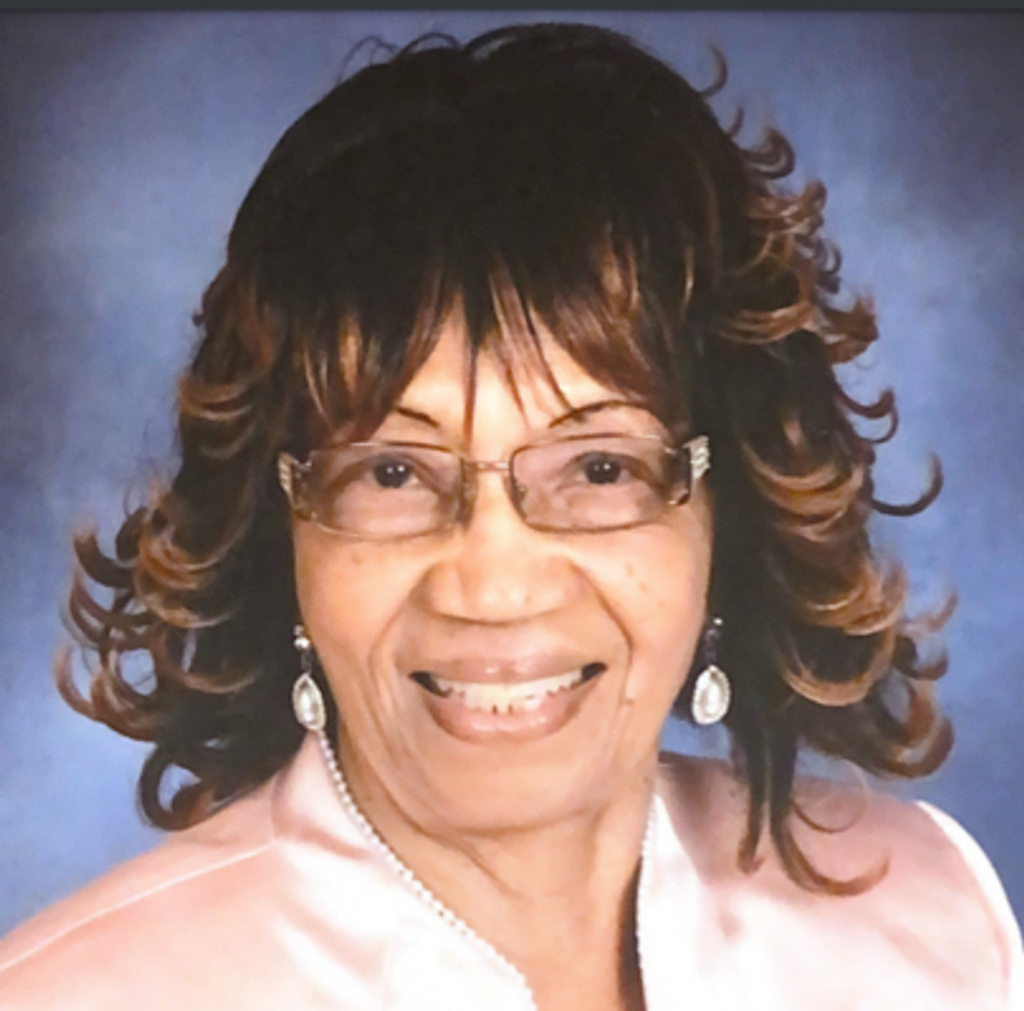 Wilma Fields (Edwards) Knight Profile Photo