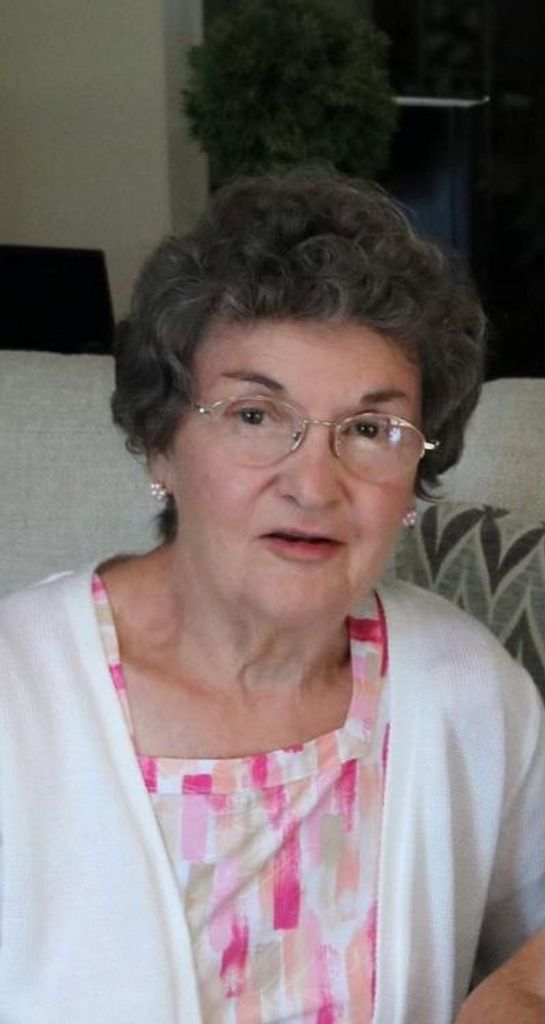 Elaine Marks Profile Photo