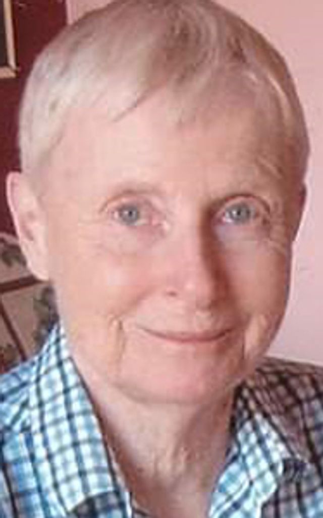 Frances Carolyn Holand Profile Photo
