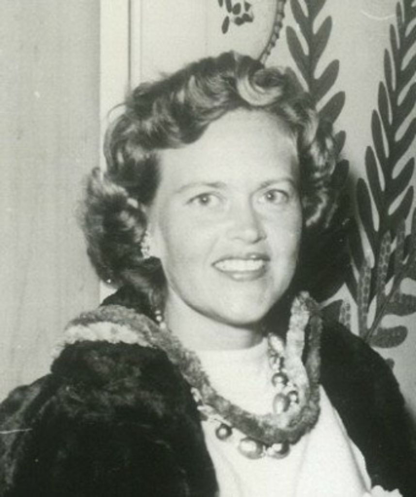Ellen S. Macknight Profile Photo