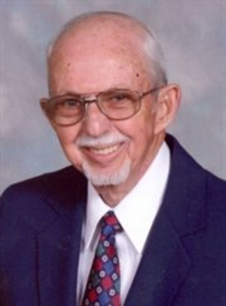 Lloyd  Bulla Profile Photo