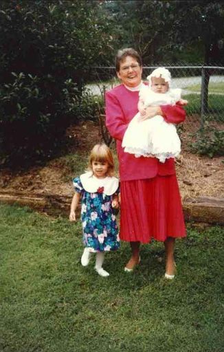 Laura Setliff photo gallery thumbnail 9 of 25