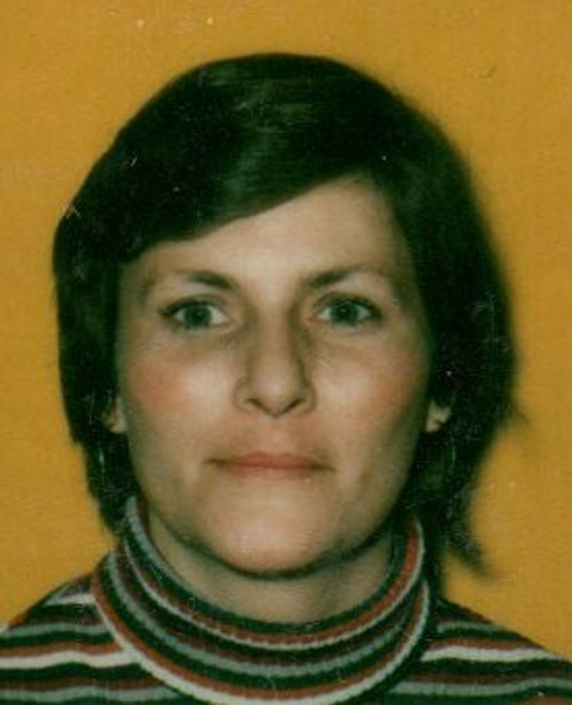 Sandra L (Smith)  Minnich