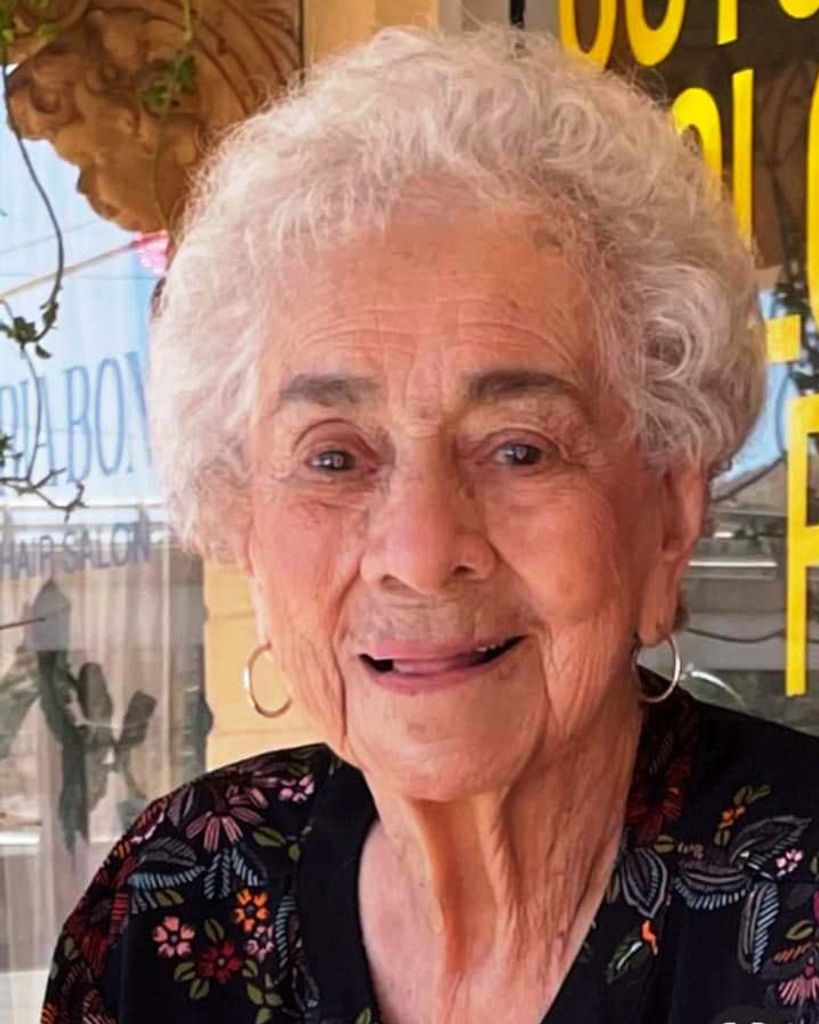 Dora Emma Munoz Profile Photo