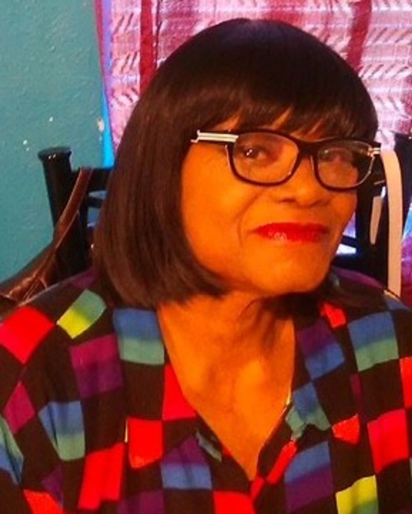 AUTHOR LEAN CARLISLE