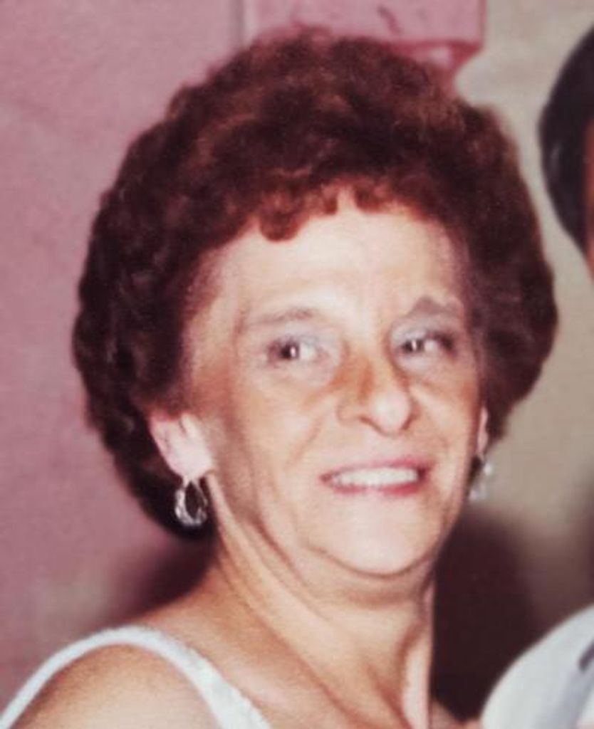 Helen Cacciola Profile Photo