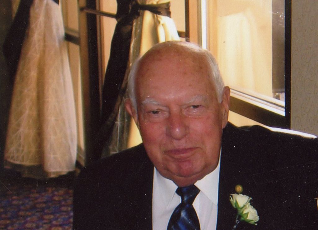 Robert Wege Profile Photo