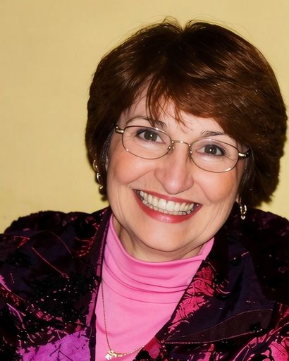 Julia Anna Tussey Profile Photo