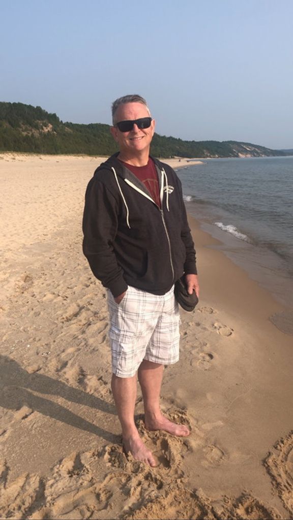 Robert Hathaway Profile Photo