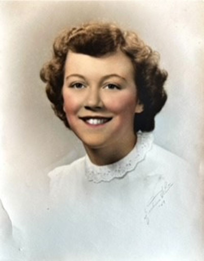 Helen Louise Knapp Profile Photo