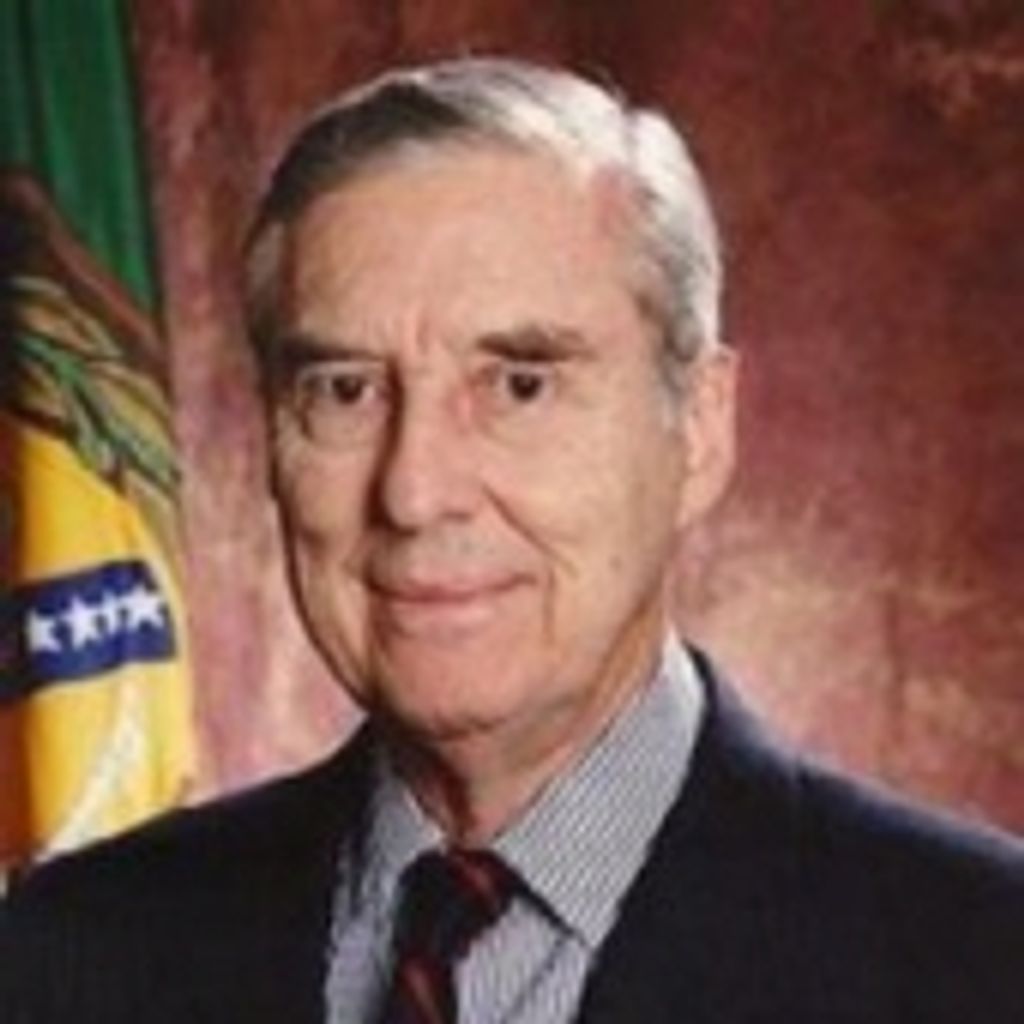 Senator  Lloyd Bentsen