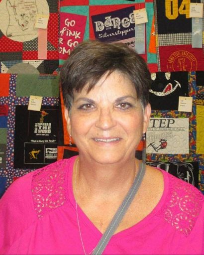 Holly Riemenschneider Profile Photo