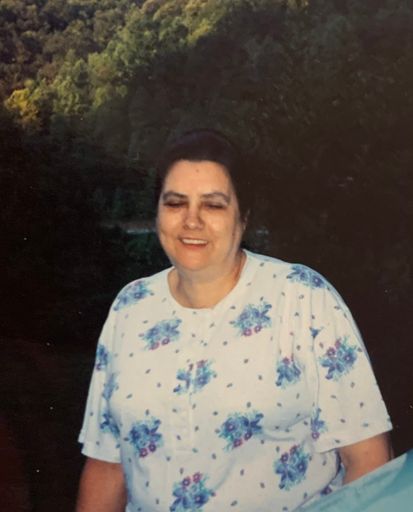 Shirley (Wells)  Fields photo gallery thumbnail 68 of 152