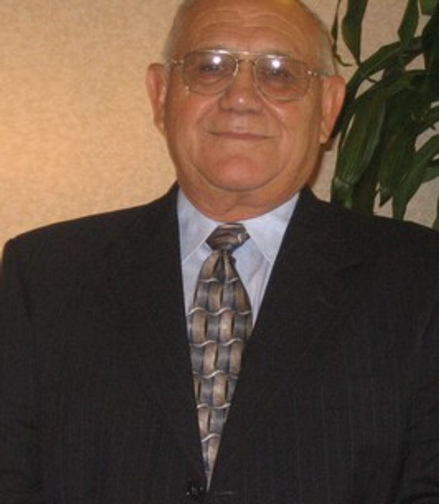 Miguel Longoria